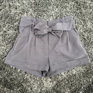 American Eagle Outfitters Tie Waist Casual Shorts in Gray, Size US 4